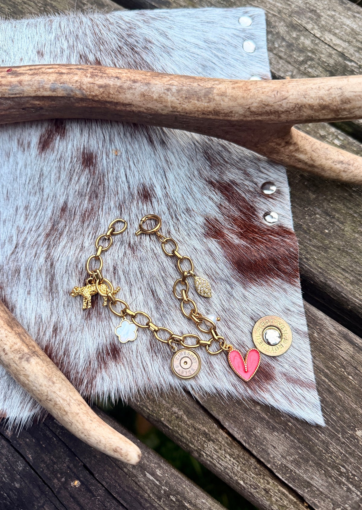 Charm-Bracelet "Pink Leo"
