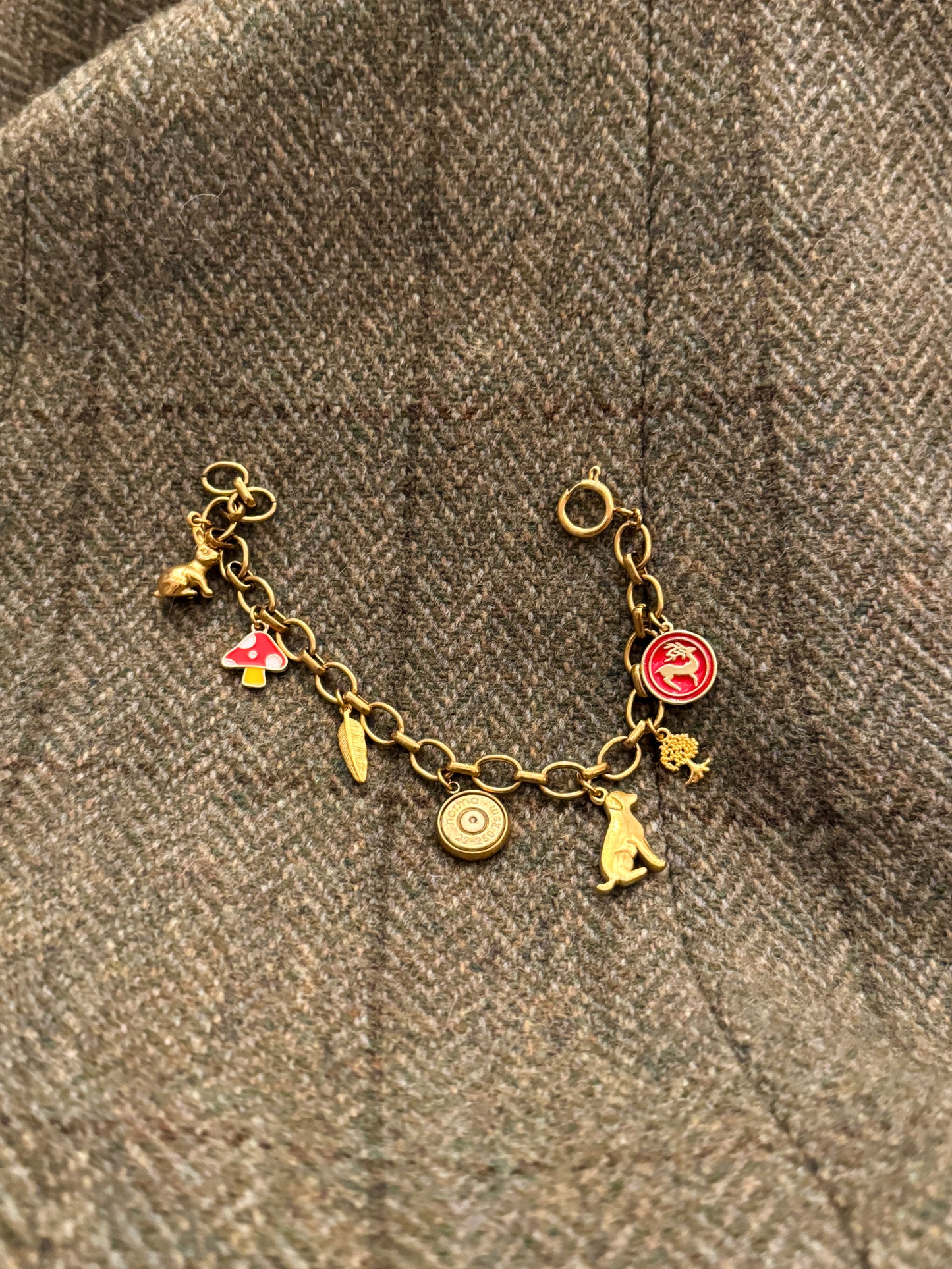 Charm Bracelet "Red Hunter"
