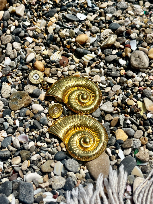 Golden Shelly